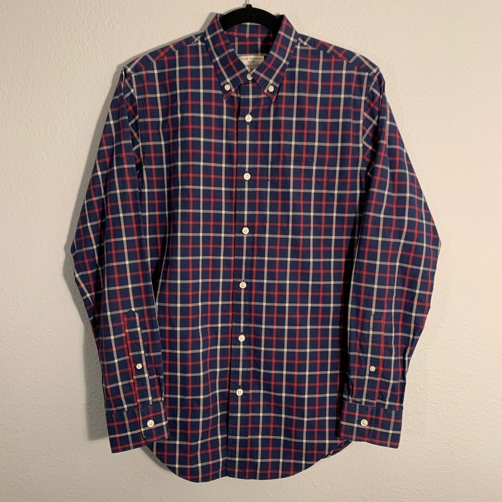 Club Monaco Men XS Red/Navy Plaid Button Down